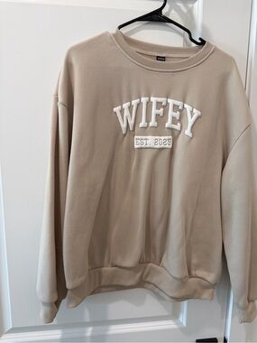 SHEIN Wifey EST. 2023 Beige Crewneck Sweatshirt